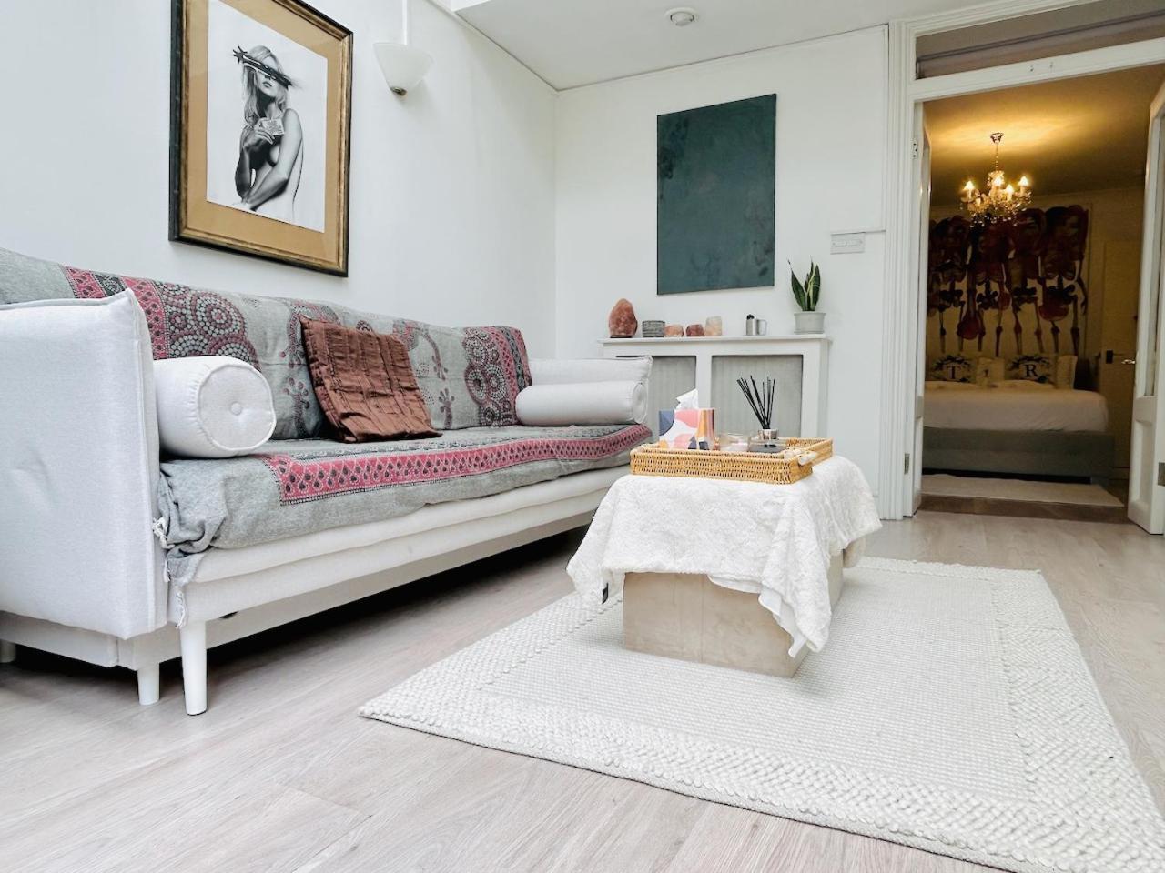 Kensington Secret Gem Apartment London Room photo